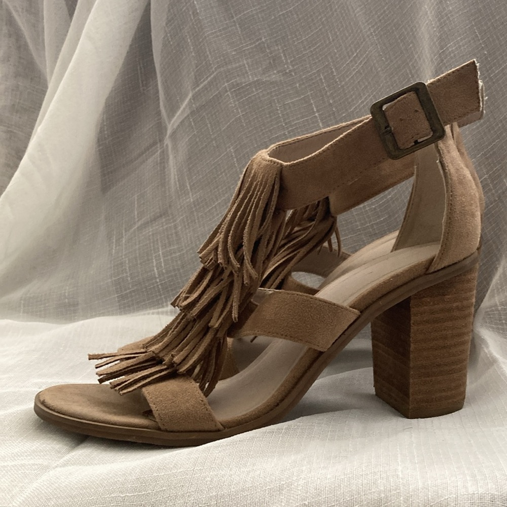 Fringe tan heeled sandals size 10m - Picture 4 of 6